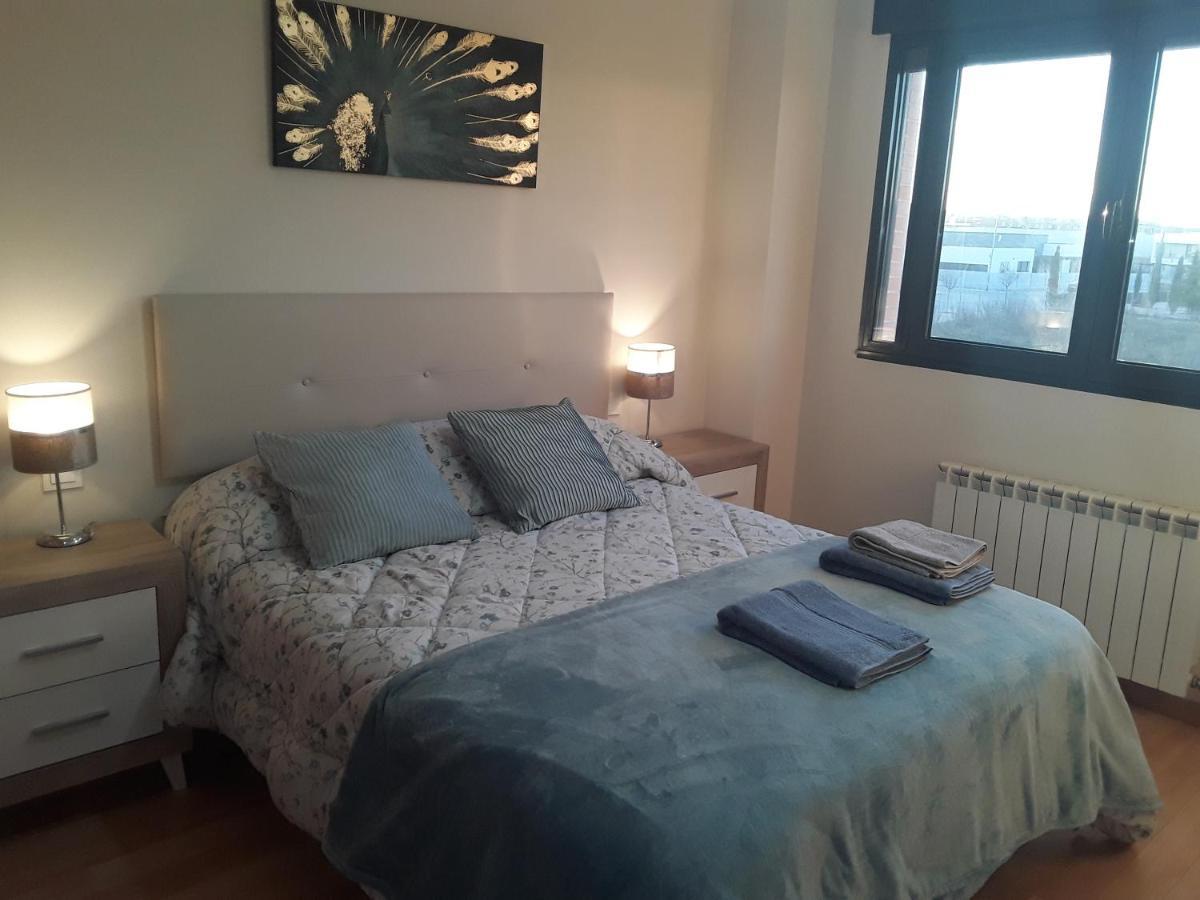 Appartamento Apartamento De 6 Personas Con Wifi Y Garaje Incluido Valladolid Esterno foto